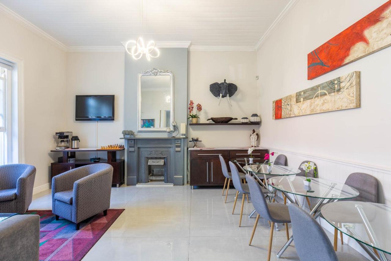 4 On Varneys Guest House Cape Town Ngoại thất bức ảnh